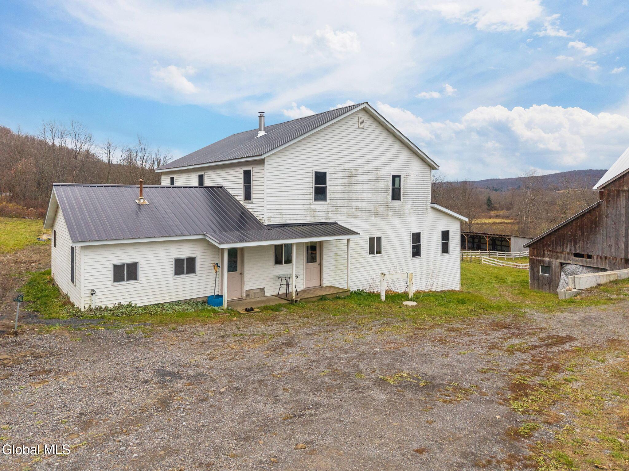 Image 4: 4-4969CountyHwy18_04