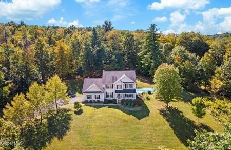 6 Ridgewood Drive