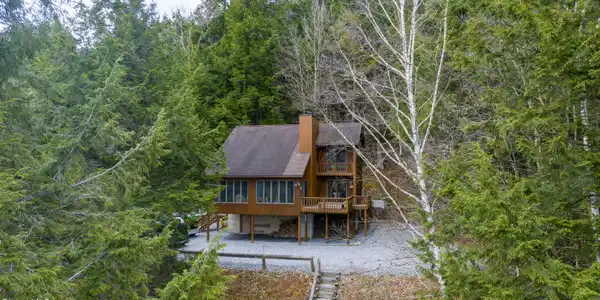 441 E Kelm Pond Road