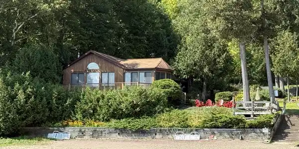 24 Burzee Drive