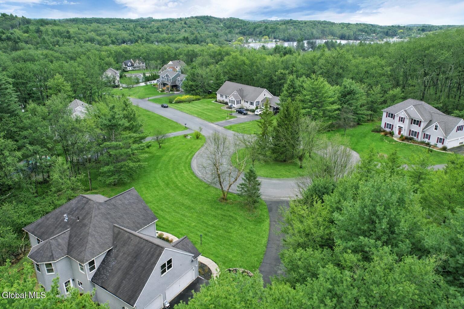 Image 3: 6B9A40C4-9964-4484-909E-BB1DC3DF9DCB (1)