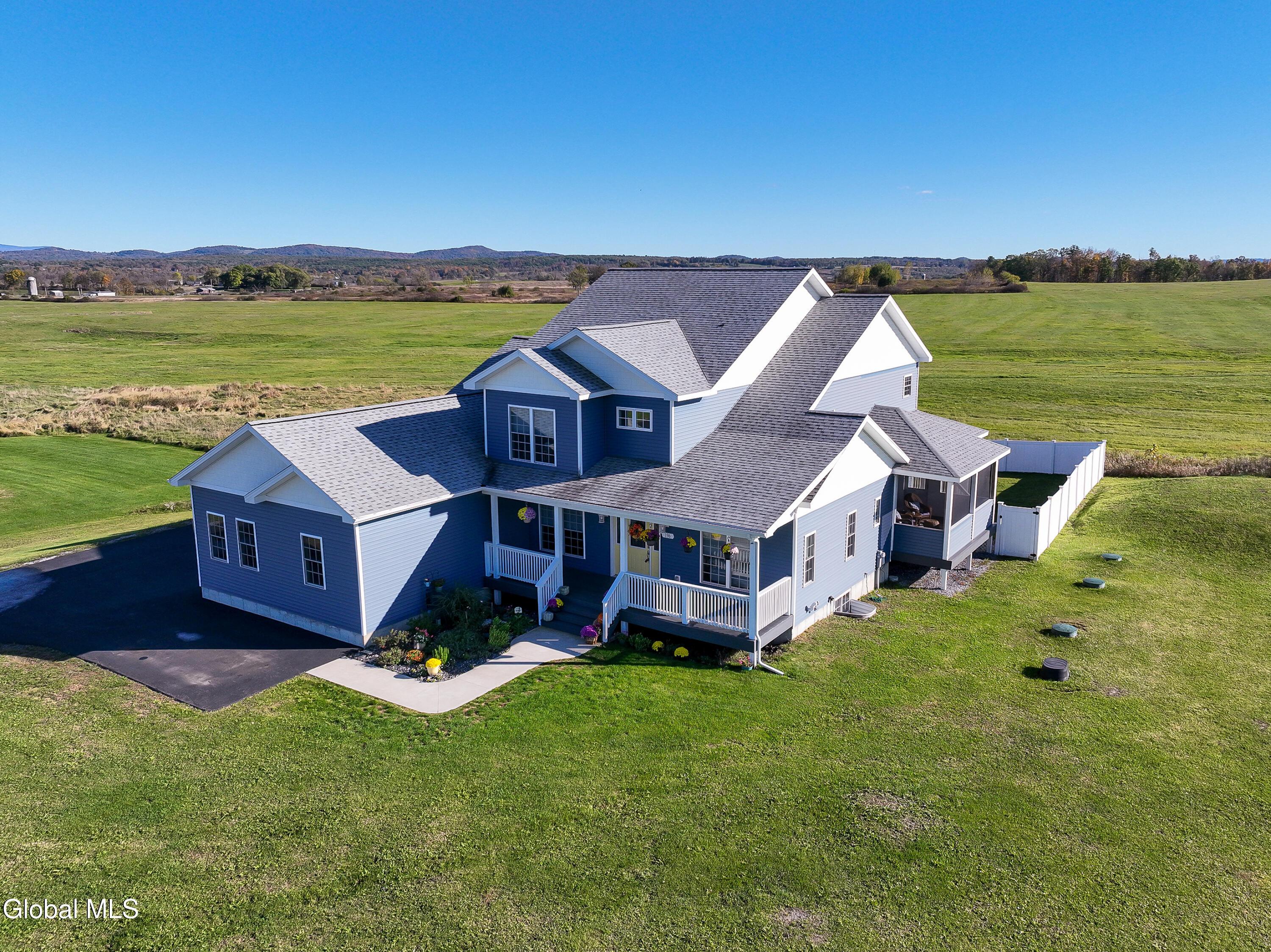 Image 2: 121-196-NY197-Fort-Edward-NY-12828