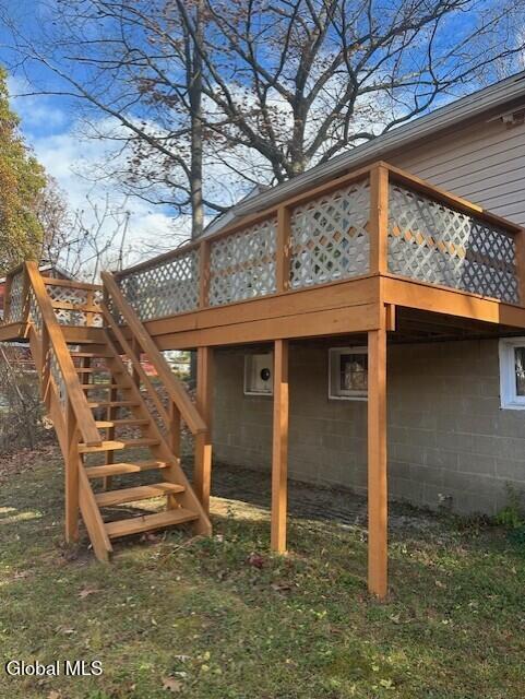 Image 3: deck