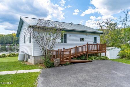 24 E Shore Drive