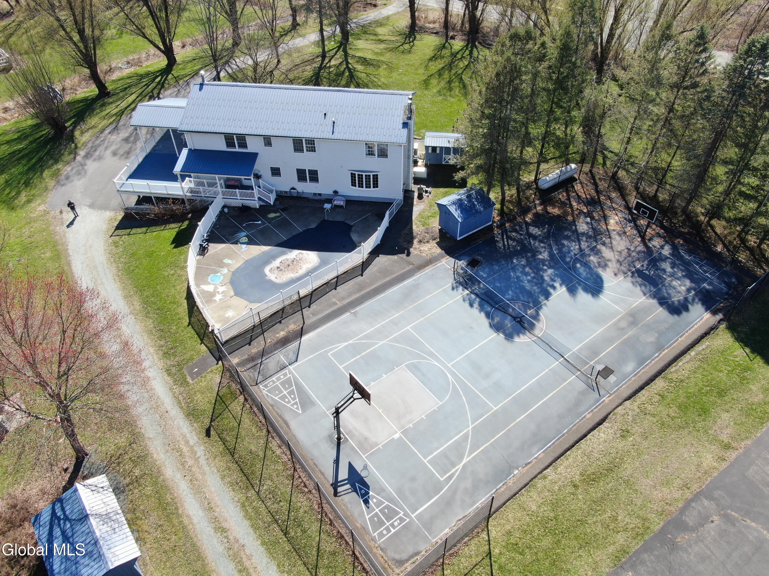 Image 1: aeriel