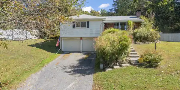 6 Pleasant View Drive