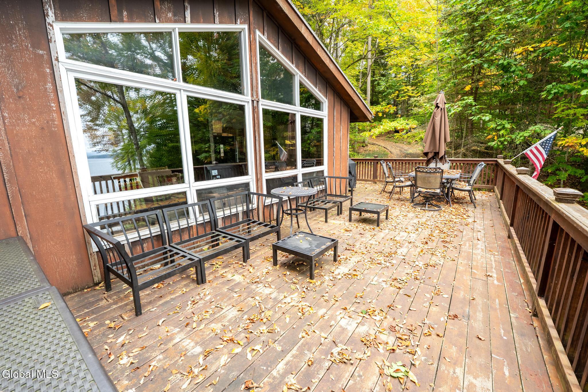 Image 3: 188 S Shore-39