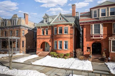 164 Grand Street