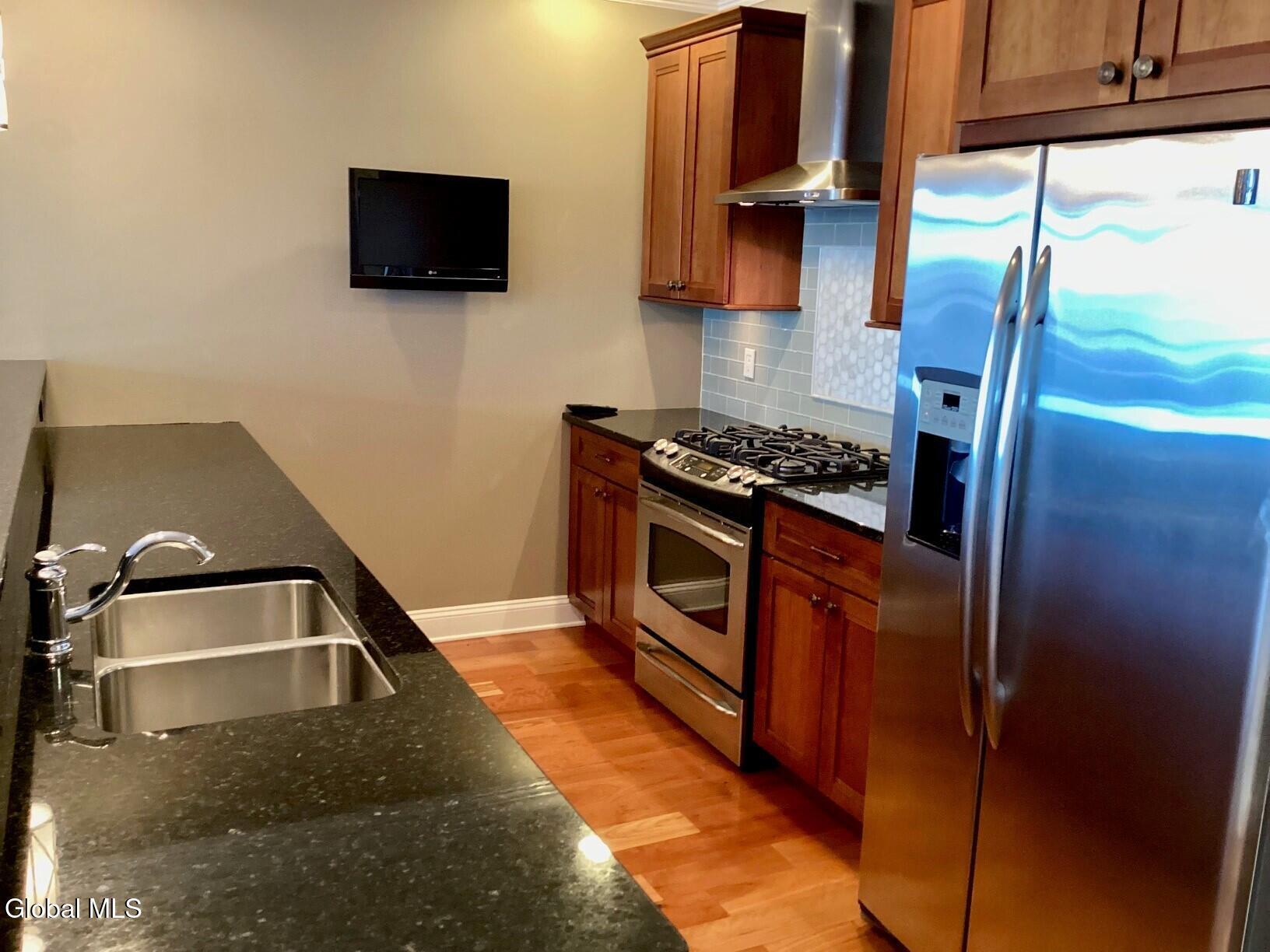 Image 2: 1) 58352-68431cc4c7ea7