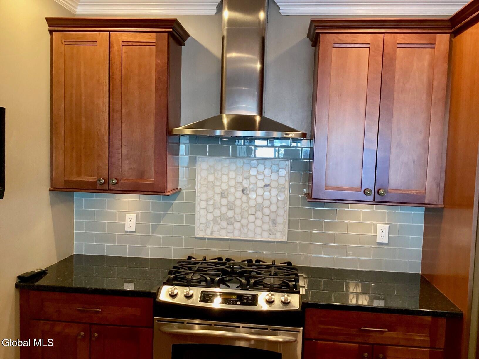 Image 4: 3) 58352-68431cc67f745