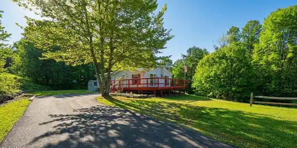 Image 3: 788-teed-rd-walton-ny-camera-photo.jpg (
