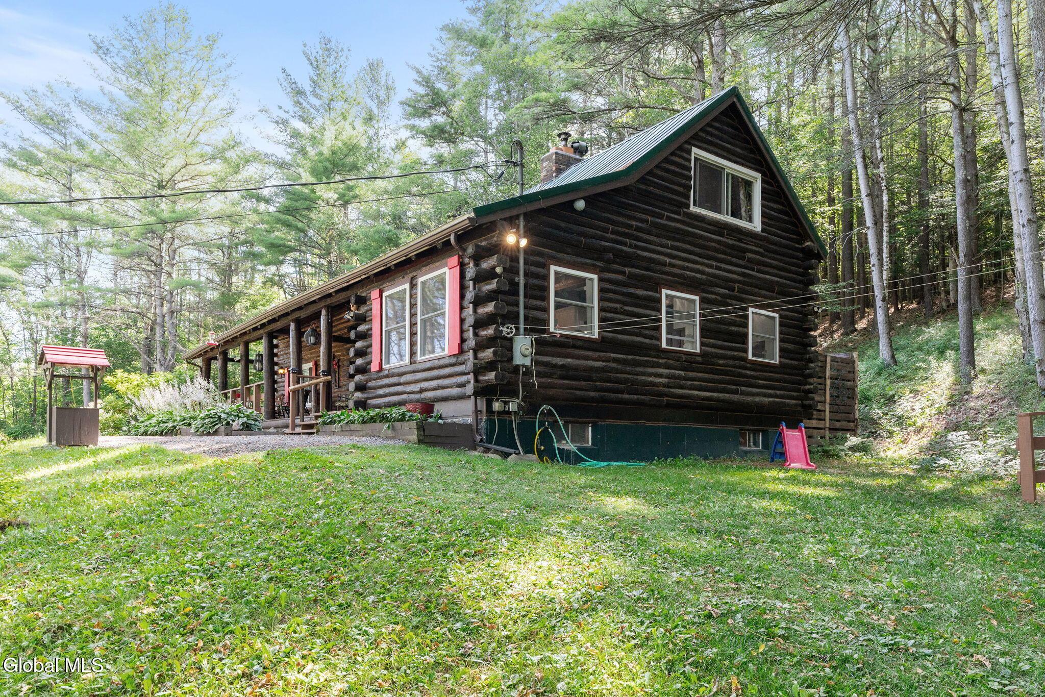 Image 4: 4-web-or-mls-250-barton-hill-rd