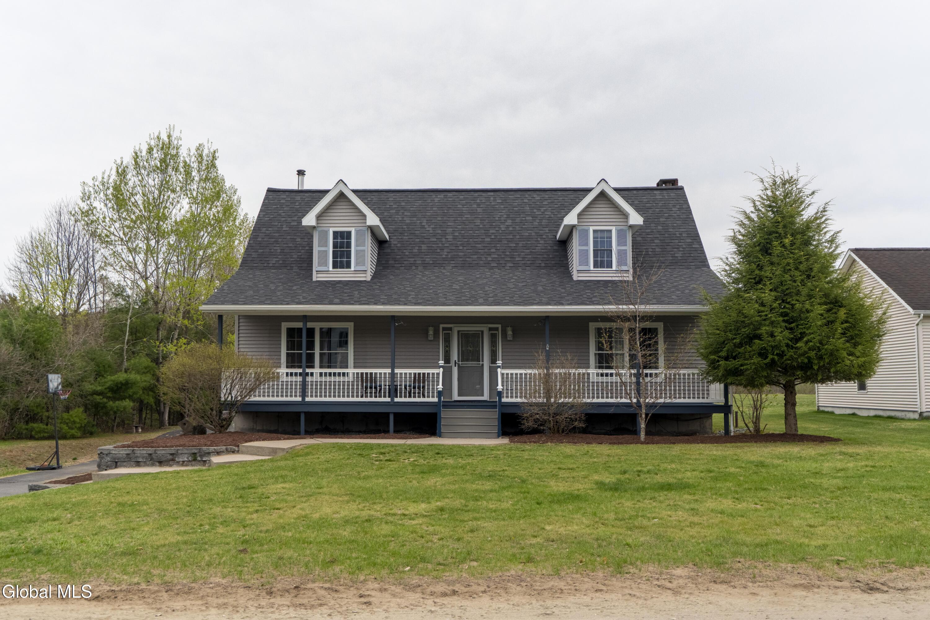 Image 1: 93 Third Ave-1