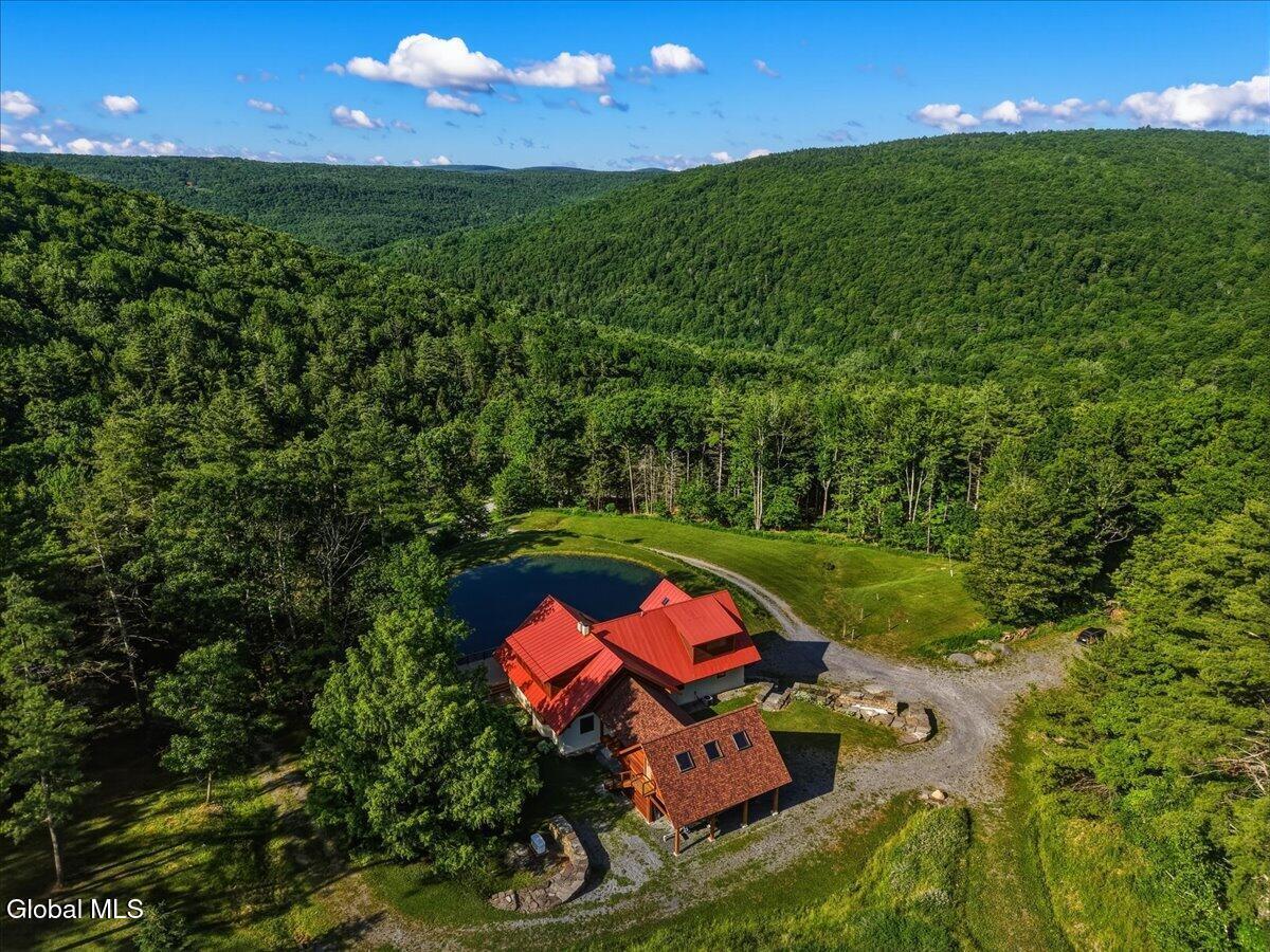 Image 4: 165 Vaughn Hill Rd