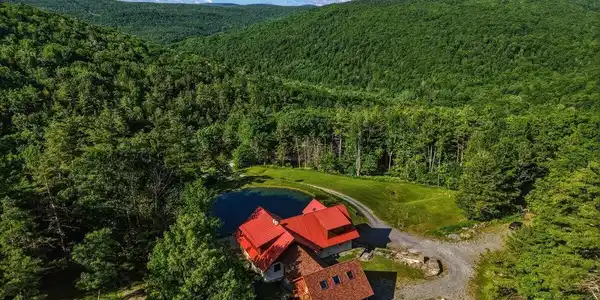 Image 4: 165 Vaughn Hill Rd
