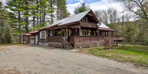 284 Valley Road