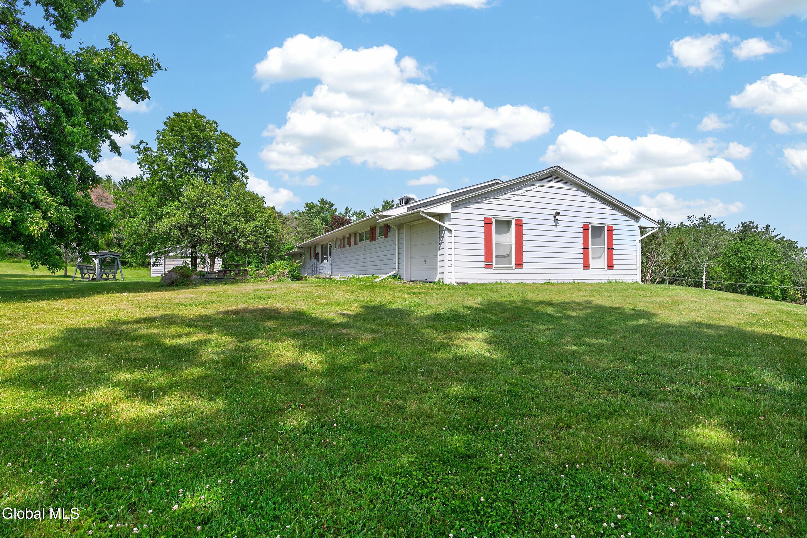 Image 2: 006-53-Sharon-Ln-East-Schodack-NY-12063