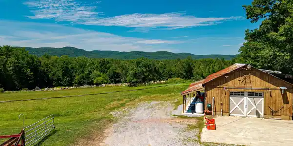 Image 2: 15-ADK-15