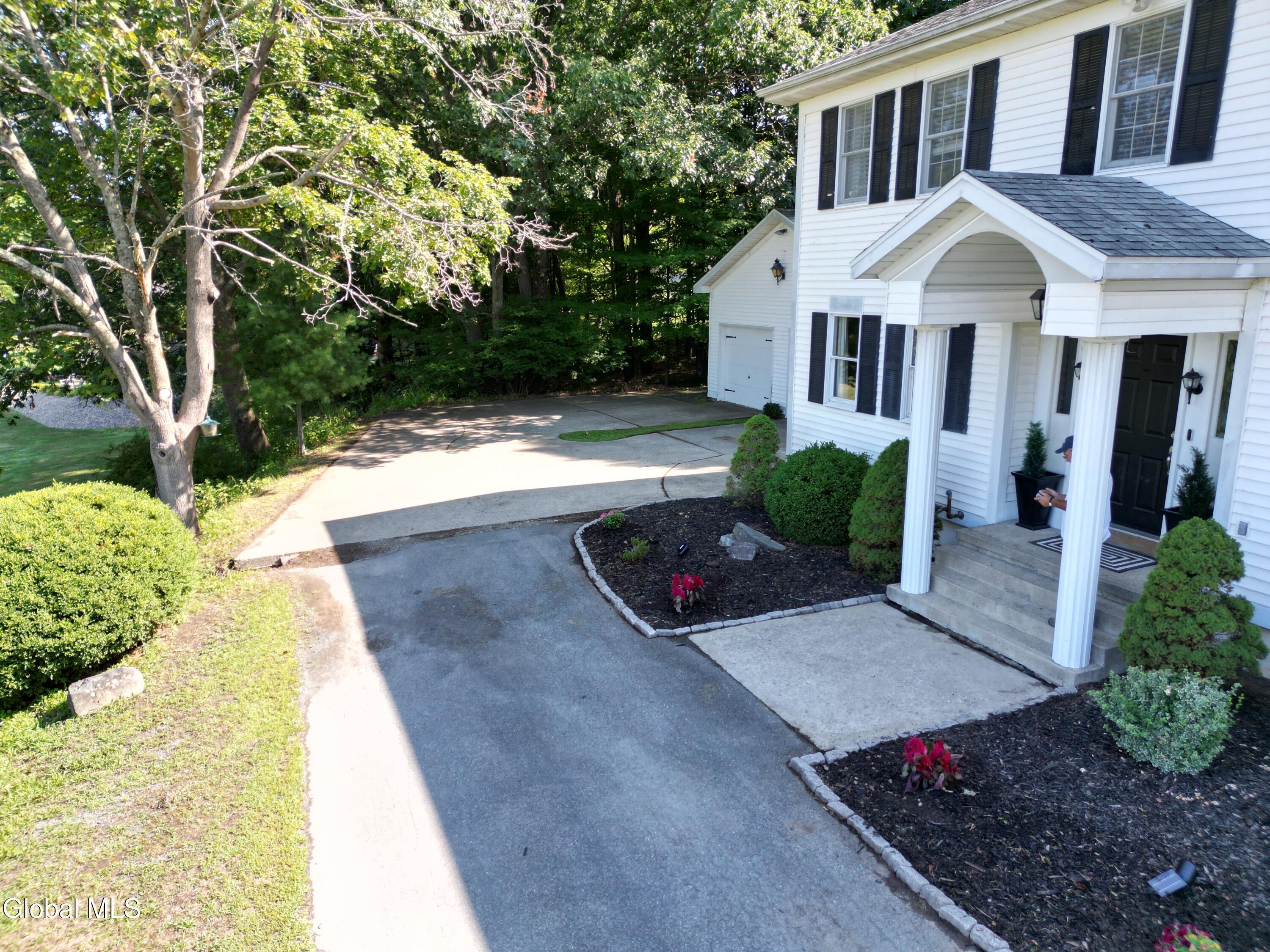 Image 4: DJI_0572