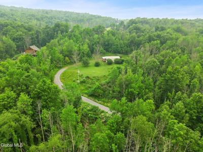 127 Grassy Road