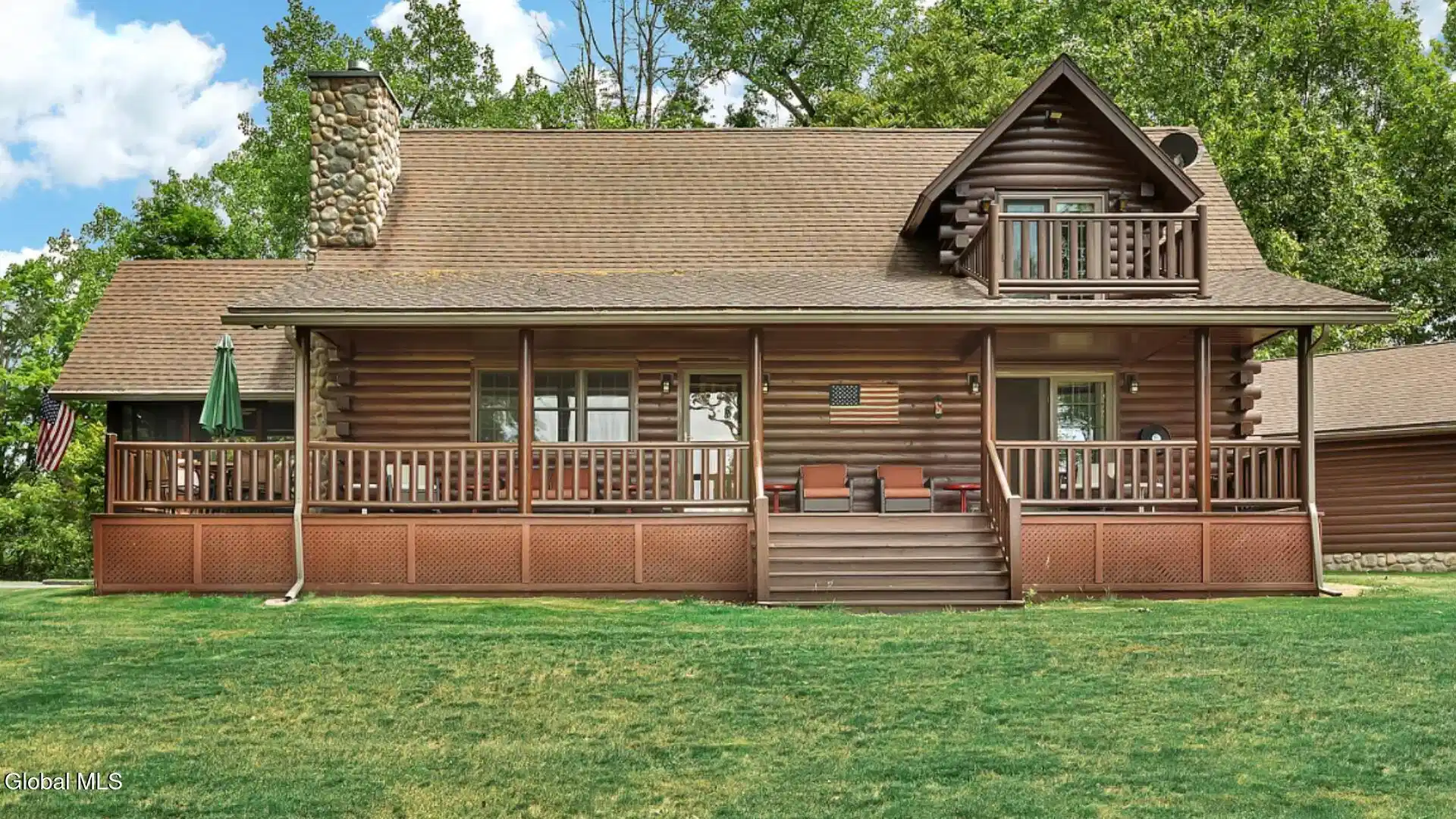 Image 1: Blue Hill Front