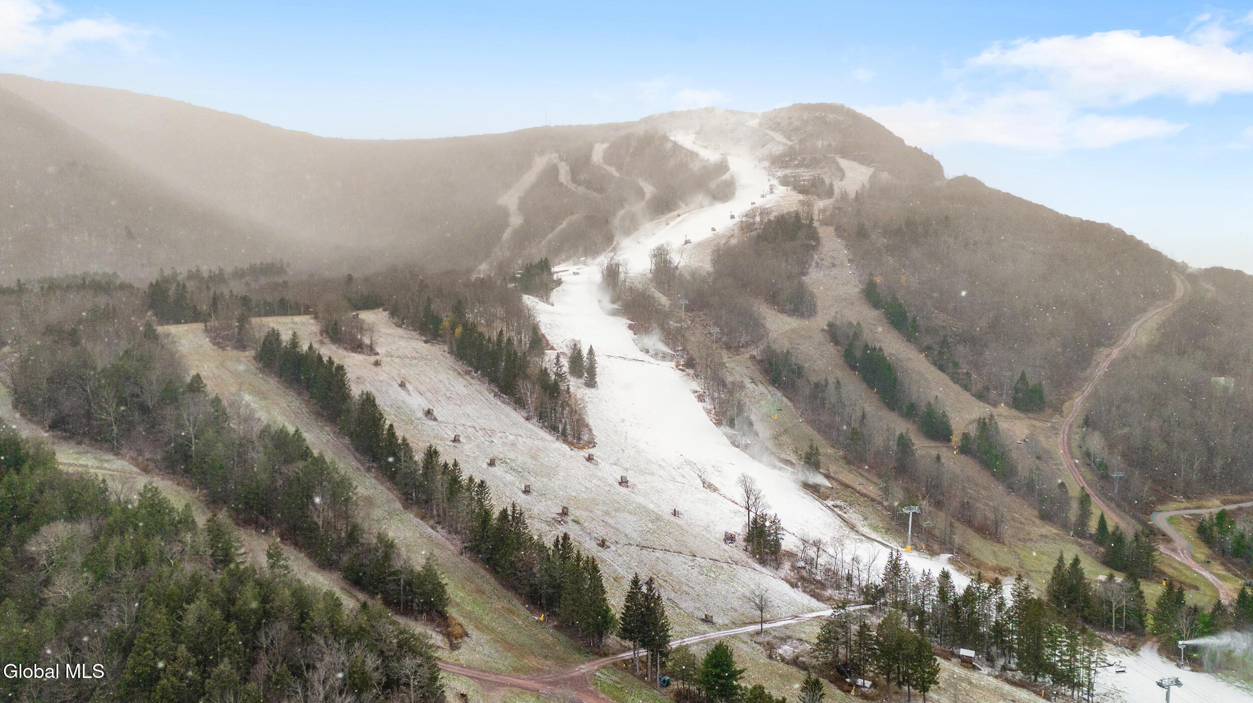 Image 4: 9_dji_20251111100802_0630_d_zdji