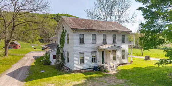 8422 State Route 40