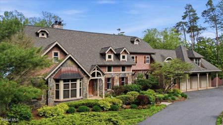 7938 Lakeshore Drive