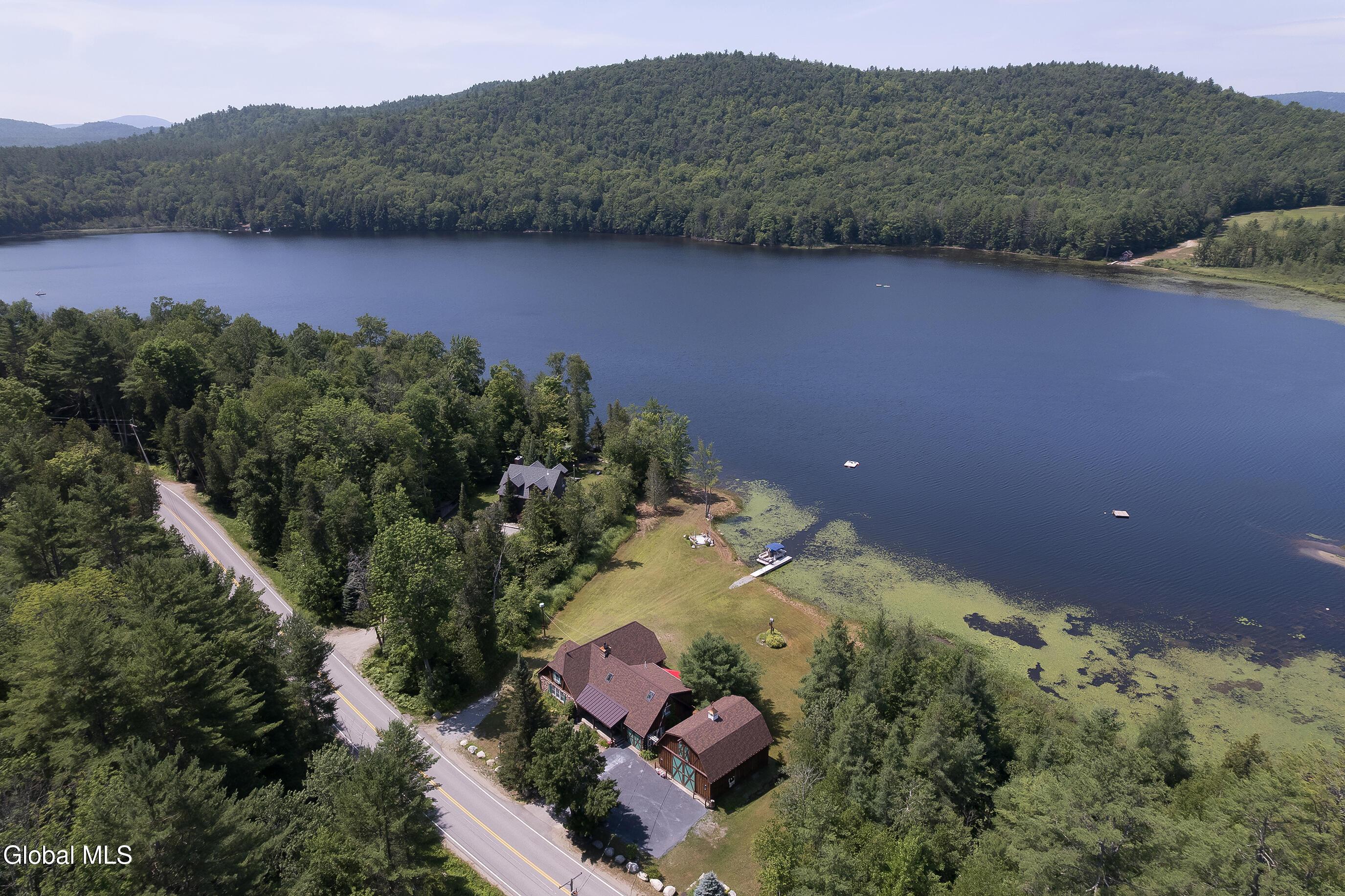 Image 2: 079-679-Valentine-Pond-Rd