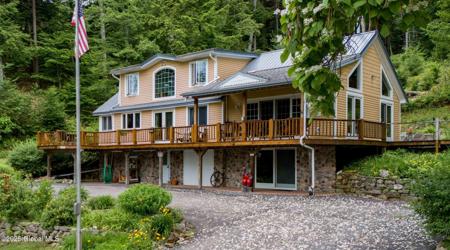 1141 North Shore Road
