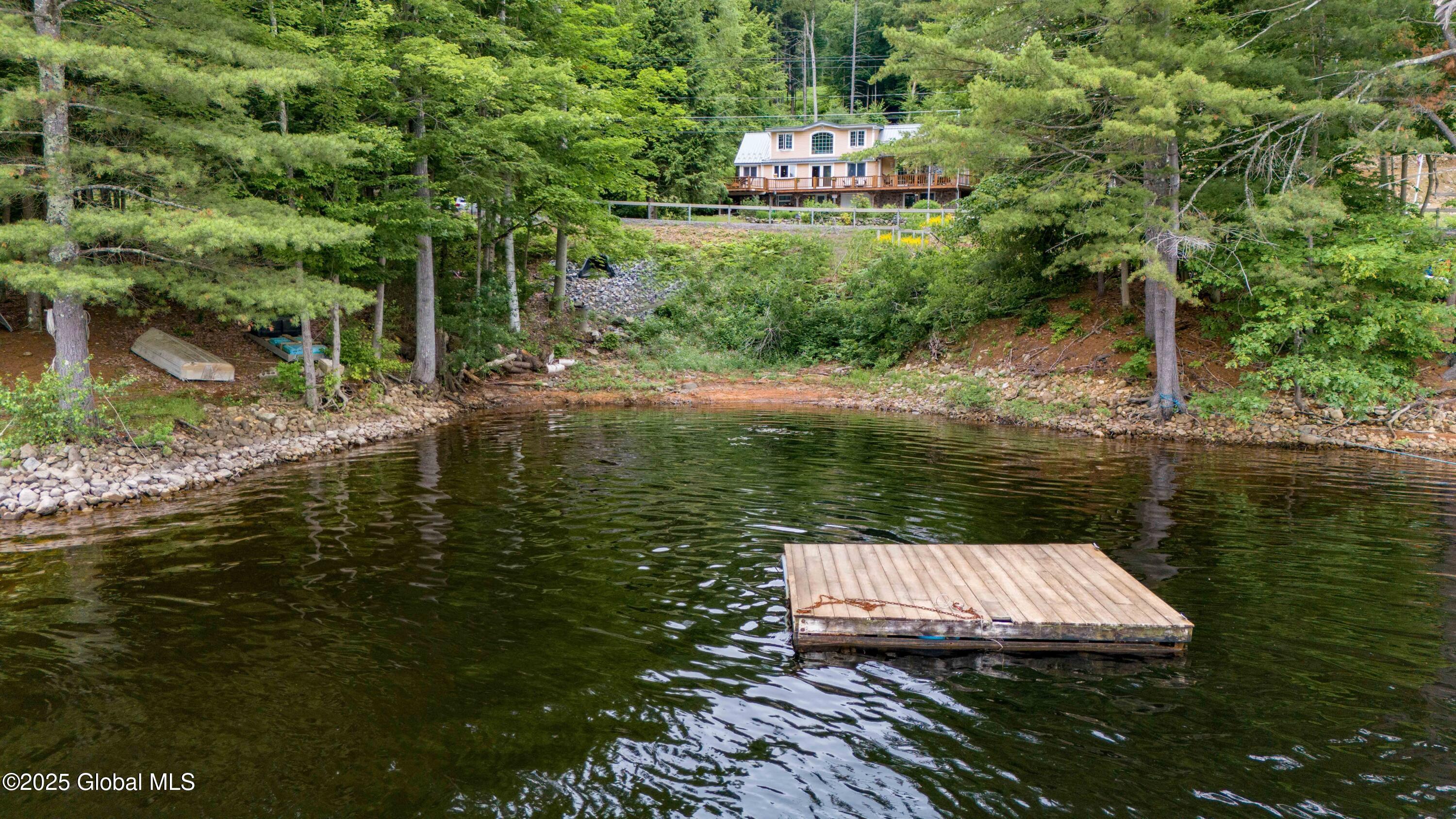 Image 4: 1141 N Shore-14