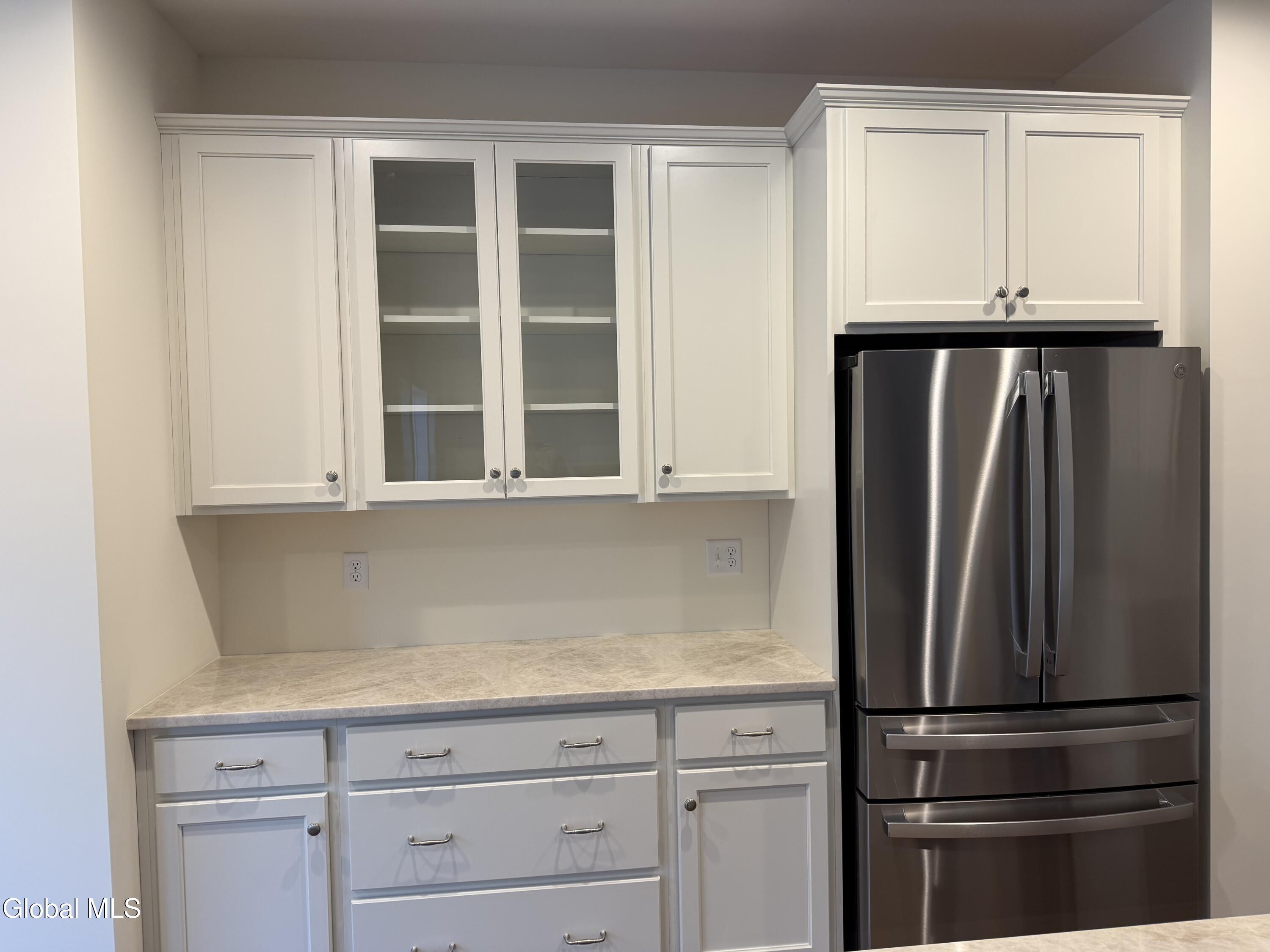 Image 3: Kitchen
