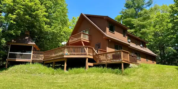 17 Ridgecrest Way