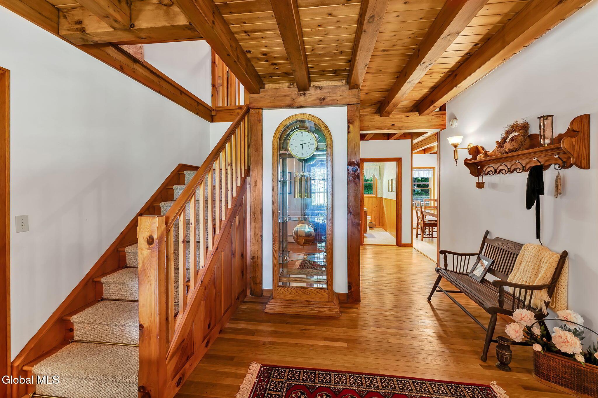 Image 3: 82-web-or-mls-DSC01990