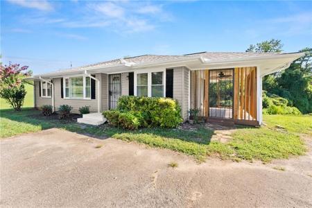 6500 Dahlonega Highway