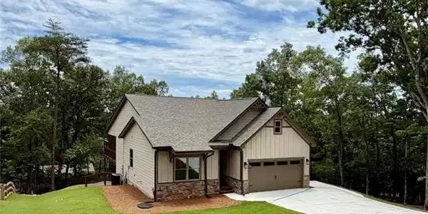 113 Elder Court