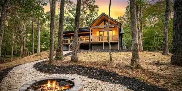 267 Indian Trail