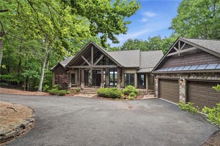 861 Summit Drive