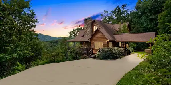 676 Deer Crest Overlook