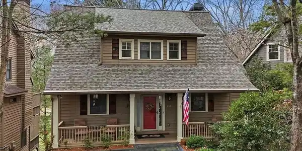10 Chestnut Knoll Point