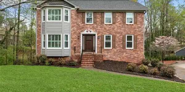 2051 Candlewood Court NE