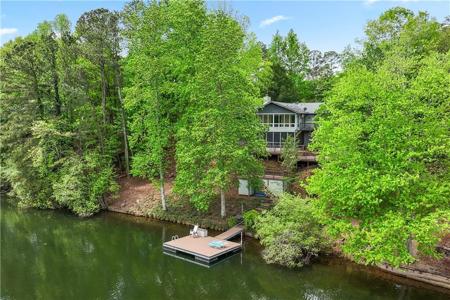 157 Broadwater Court