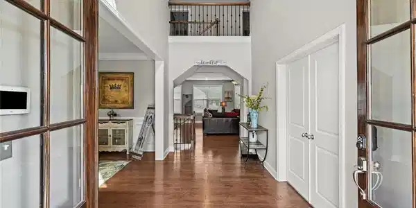 Image 4