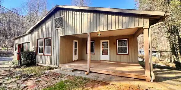 181 Barnyard Lane