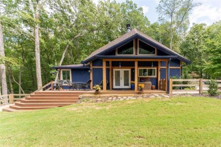 3418 The Trail Road