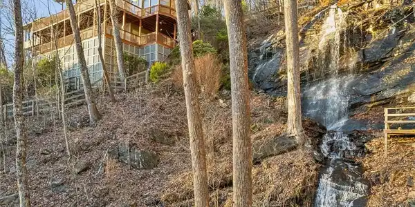 407 Thunder Ridge