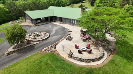 1656 Highway 140 NW
