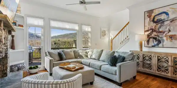 19 Laurel Ridge Lane