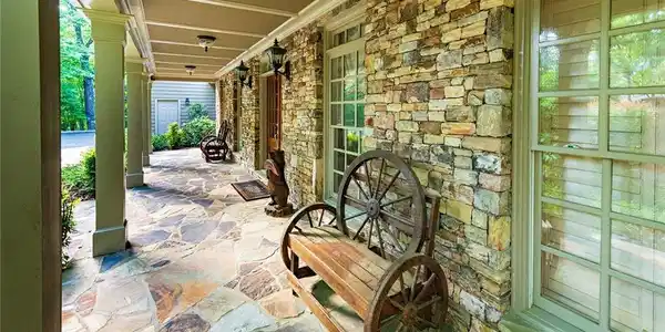 Image 4