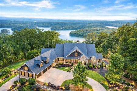 49 Waterside Drive SE
